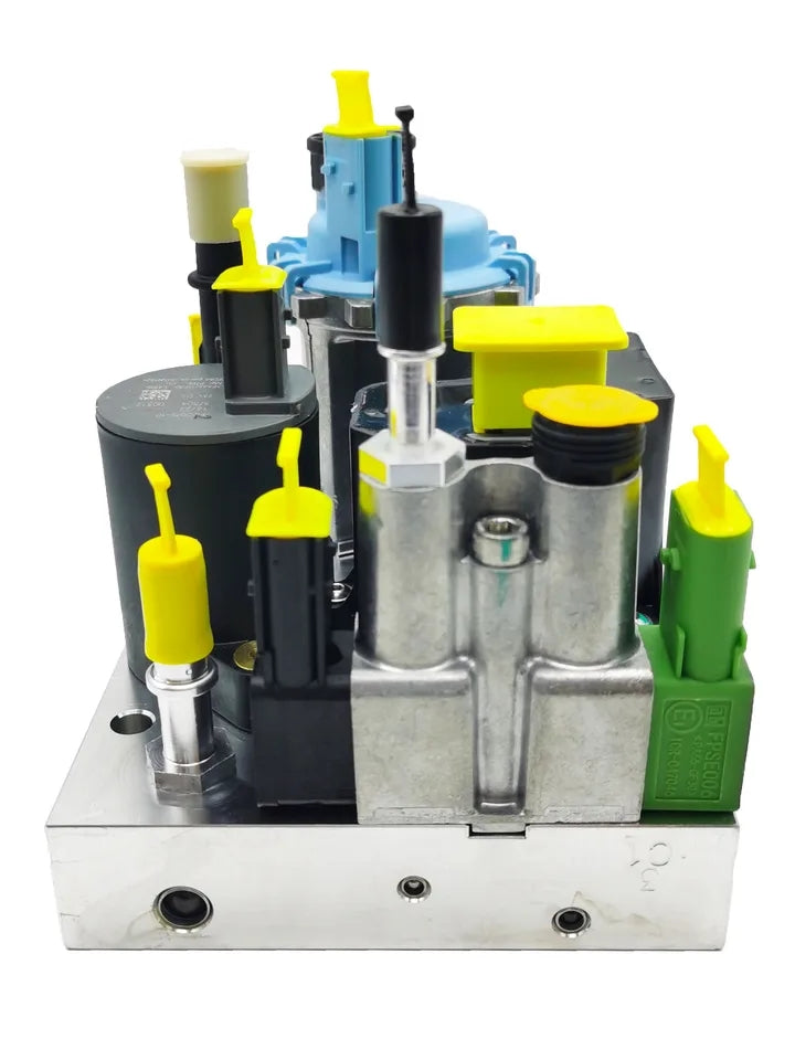 22209517 | DEF Pump | For Volvo® and Mack® Engines
